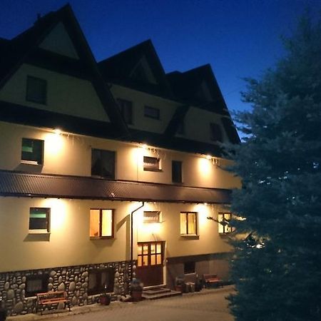 Pod Tatrami Acomodação com café da manhã Bukowina Tatrzańska Exterior foto