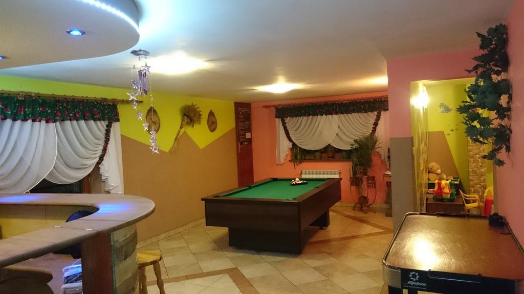 Pod Tatrami Acomodação com café da manhã Bukowina Tatrzańska Exterior foto